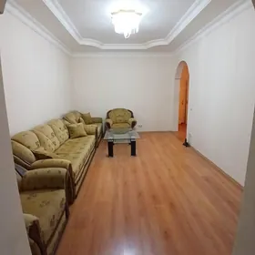 ЦЕНТР 1 ЭТАЖ 3 КОМНАТЫ