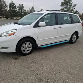 Toyota Sienna 2006