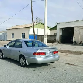 Toyota Camry 2000