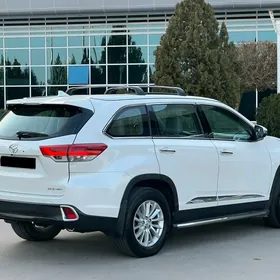 Toyota Highlander 2019