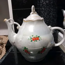 Чайник.  Большой