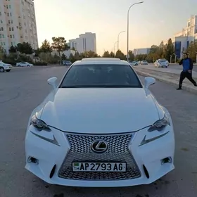 Lexus IS 2016