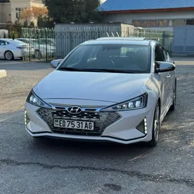 Hyundai Elantra 2020