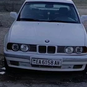 BMW 525 1990