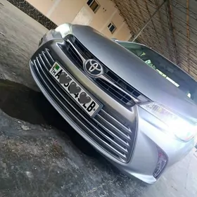 Toyota Camry 2016