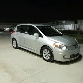 Nissan Versa 2010