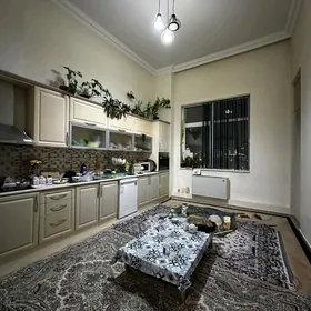 satlyk moskovskiy elita 4 kom