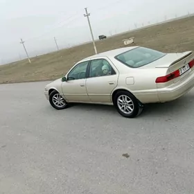 Toyota Camry 1998
