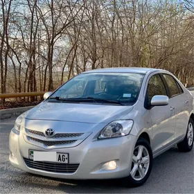 Toyota Yaris 2008