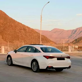 Toyota Avalon 2022