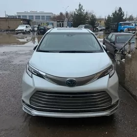 Toyota Sienna 2022