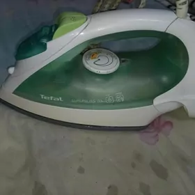 Утюг Тефаль.