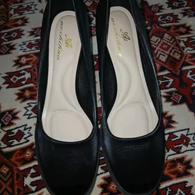 Täze geýilmedik kovuş