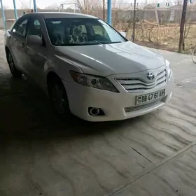 Toyota Camry 2010