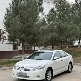 Toyota Camry 2010