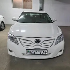 Toyota Camry 2011