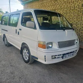 Toyota Hiace 2002