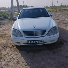 Mercedes-Benz S-Class 1999
