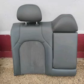 Toyota Camry 2019 yzky siden.