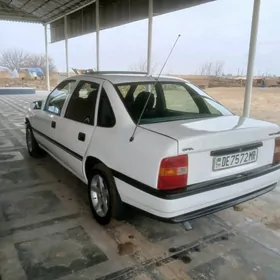 Opel Vectra 1990
