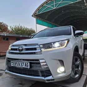 Toyota Highlander 2017