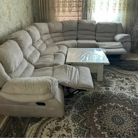 Диван -уголок