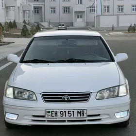 Toyota Camry 2000