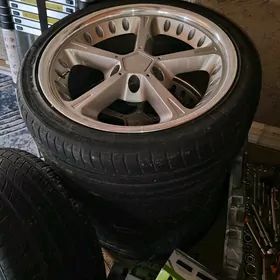 BMW 18 diska pakrişka