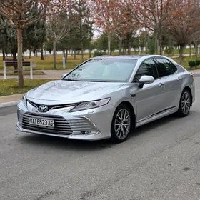 Toyota Camry 2018