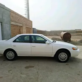 Toyota Camry 1999