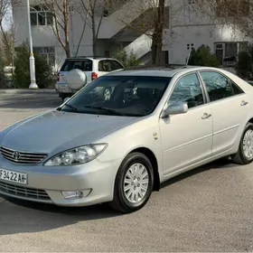 Toyota Camry 2004