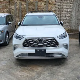 Toyota Highlander 2024