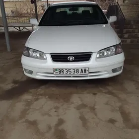 Toyota Camry 2000