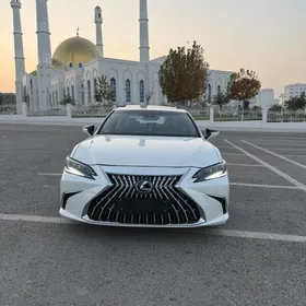 Lexus ES 350 2019