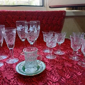 посуда для офиса и кухни.