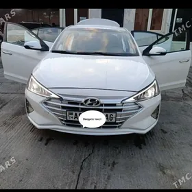 Hyundai Elantra 2020