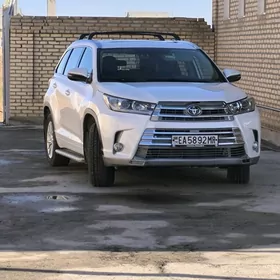 Toyota Highlander 2019