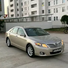 Toyota Camry 2011
