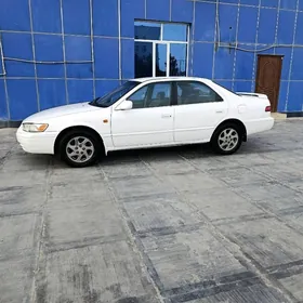 Toyota Camry 1998