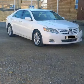 Toyota Camry 2011