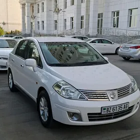 Nissan Versa 2010