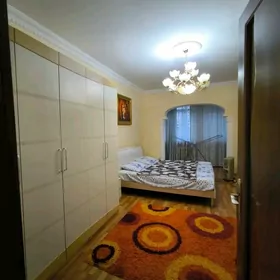 КИМ РАЙОН/2-КОМН.КВАРТИРА