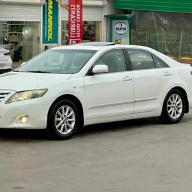 Toyota Camry 2011