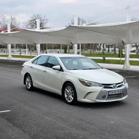Toyota Camry 2016