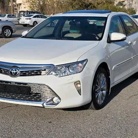 Toyota Camry 2017