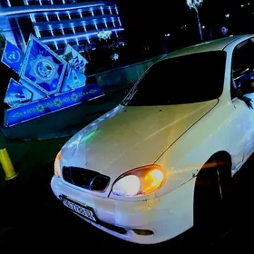 Daewoo Lanos 1999