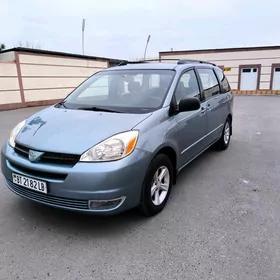 Toyota Sienna 2005