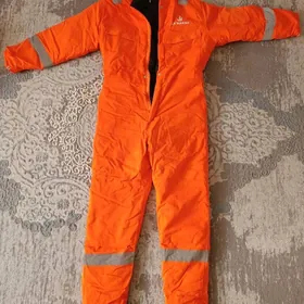 Iş geyimleri kombinzonlar