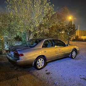 Toyota Camry 1999