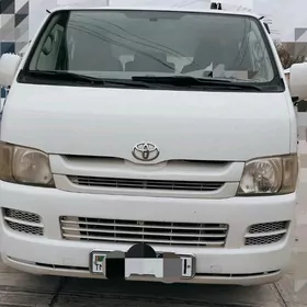 Toyota Hiace 2009